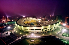 上海八萬人體育館